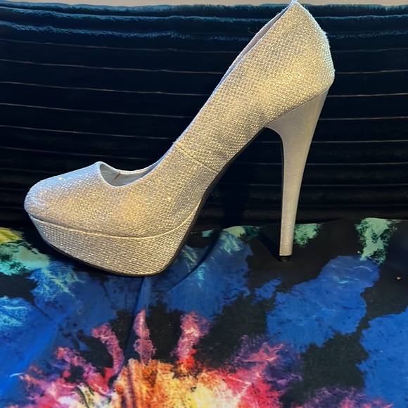 Qupid platform heels - Picture 4 of 5